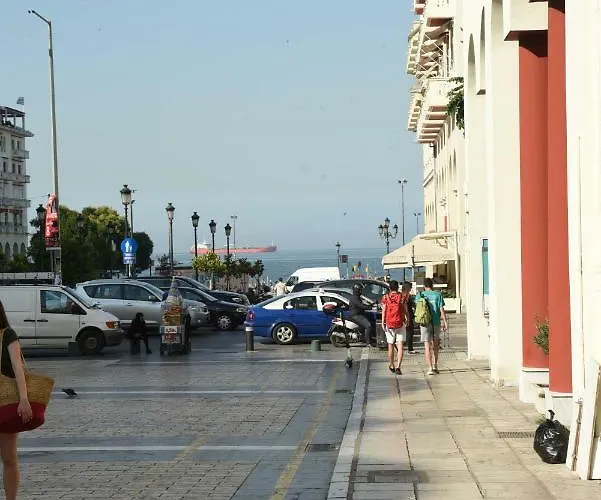 Delmare Aristotelous 7 *
