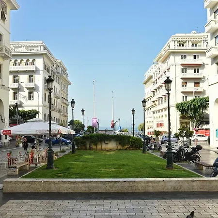 Delmare Aristotelous 7 *