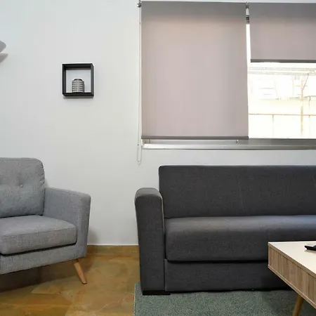 Delmare Aristotelous 7 *