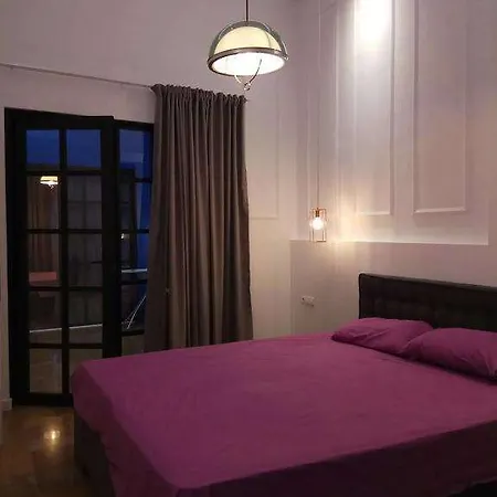 Delmare Aristotelous 7 *